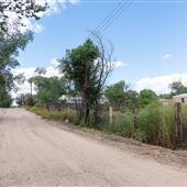 Los Cerrillos - River Street