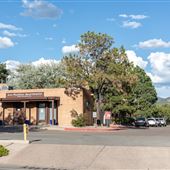 Los Pueblos Apartments