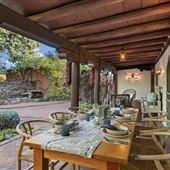 327 East De Vargas Street
