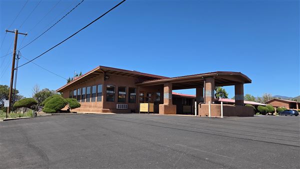 Pecos Trail Inn
