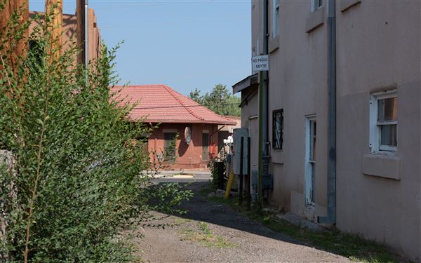 Read Street Alley