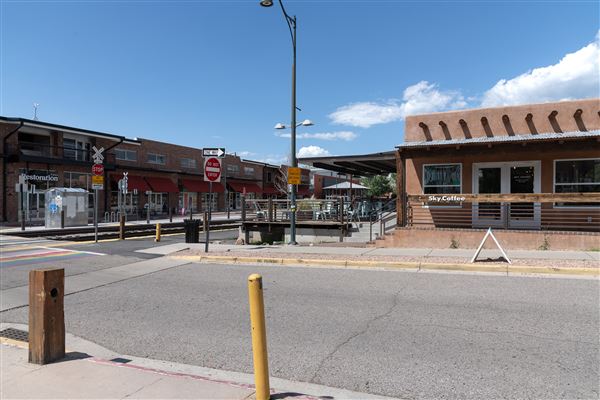 Location Image 4