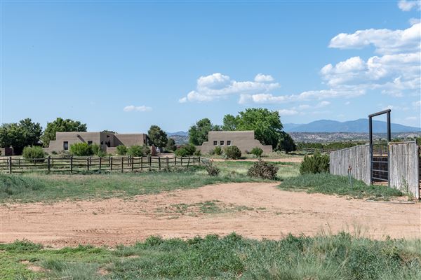 Location Image 3