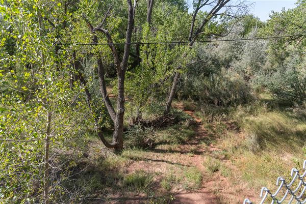 Location Image 4
