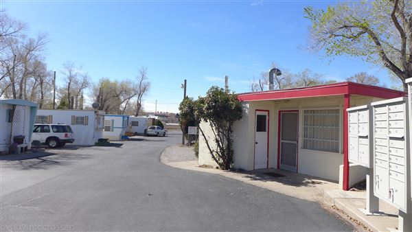 Menaul Terrace Community