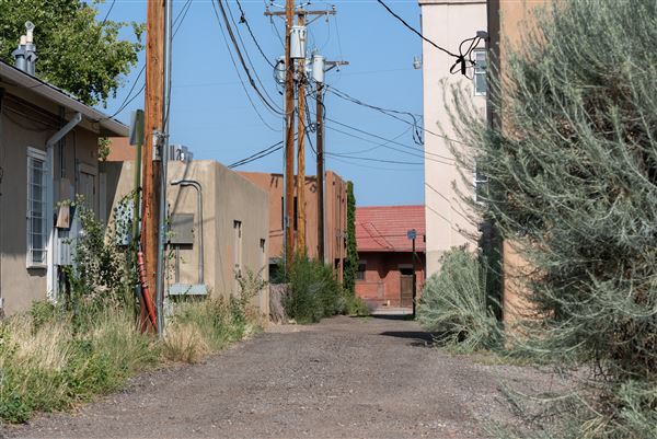 Sandoval St Alley
