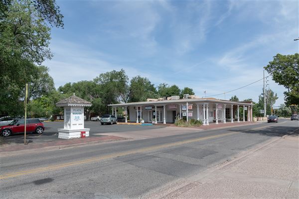 Plaza Bonita Shops